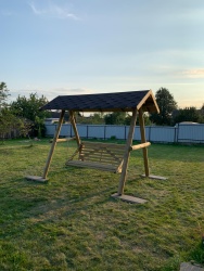 Скамья-качели